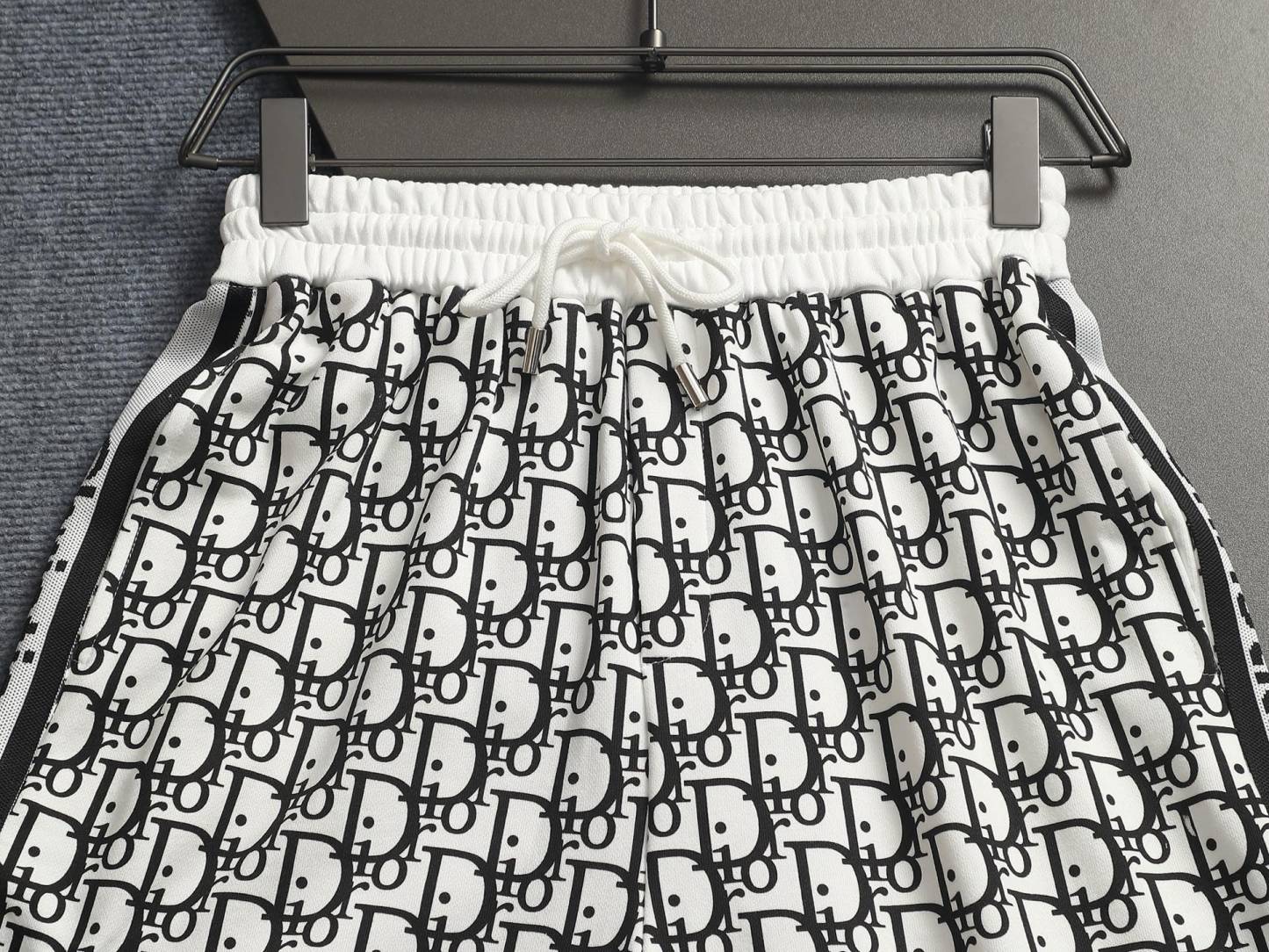 【DIOR】ショートパンツ
