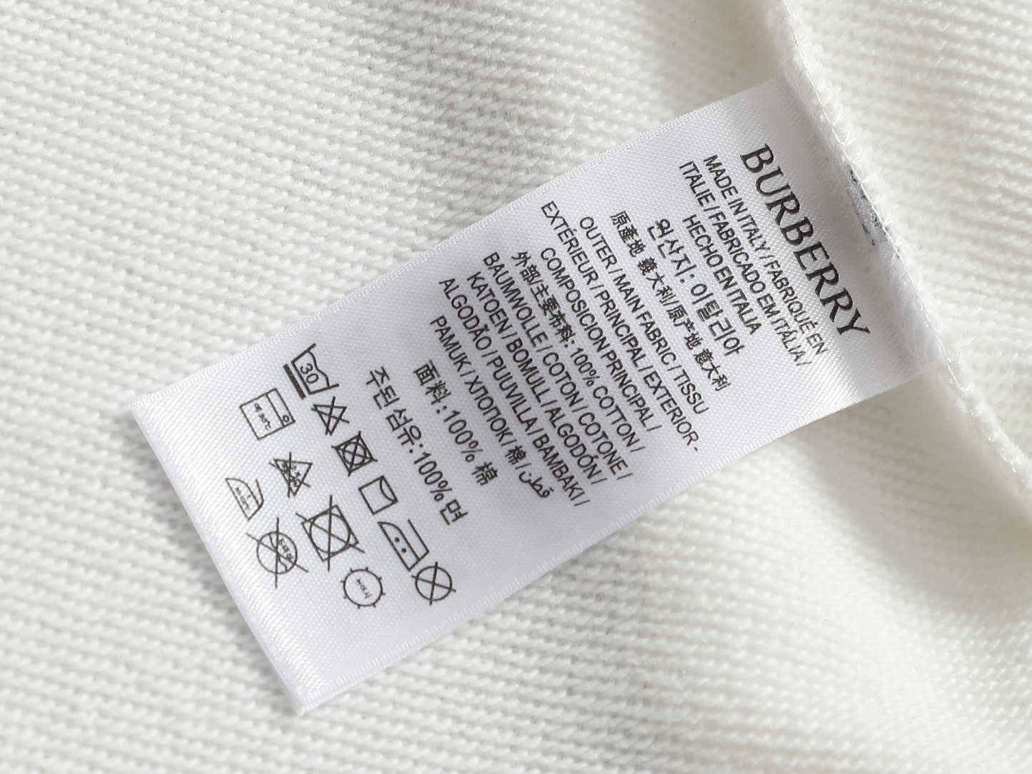 【BURBERRY】プリント長袖 T シャツ