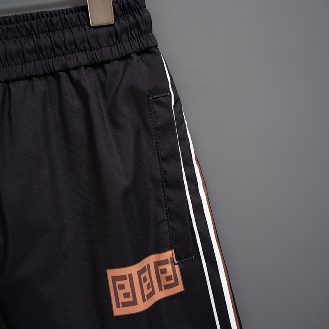 【FENDI】ショートパンツ