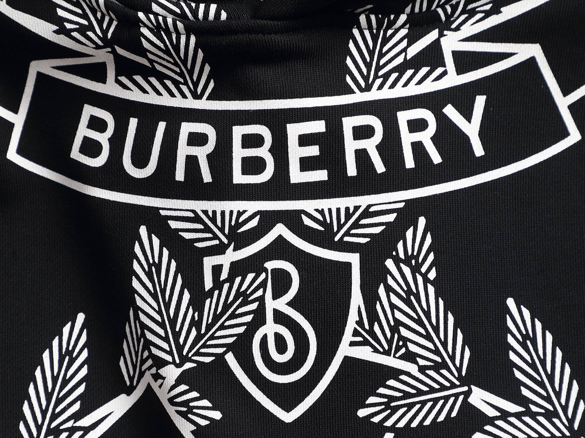 【BURBERRY】バーバリー パーカー