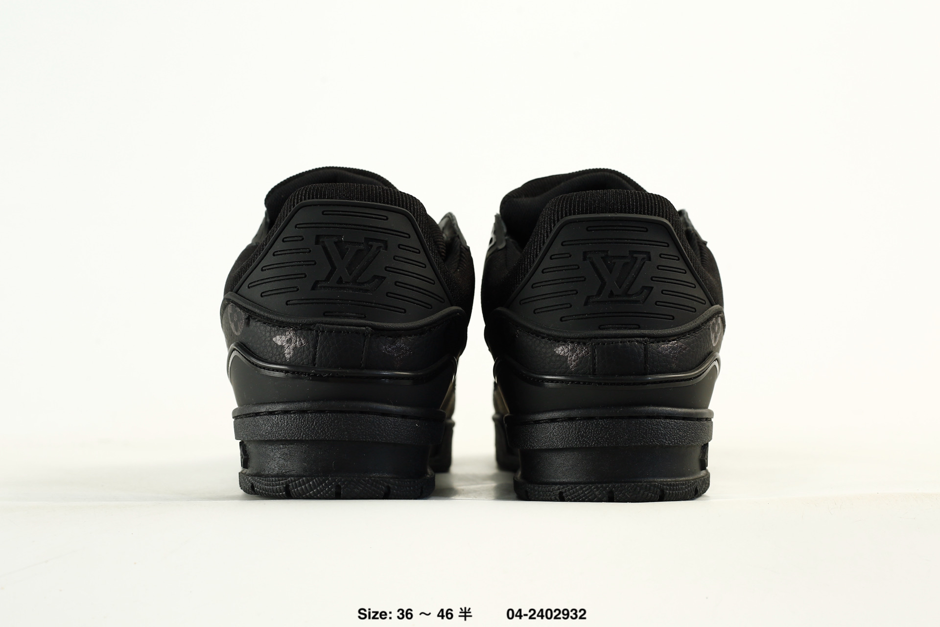LOUIS VUITTON TRAINER ローカットスニーカー