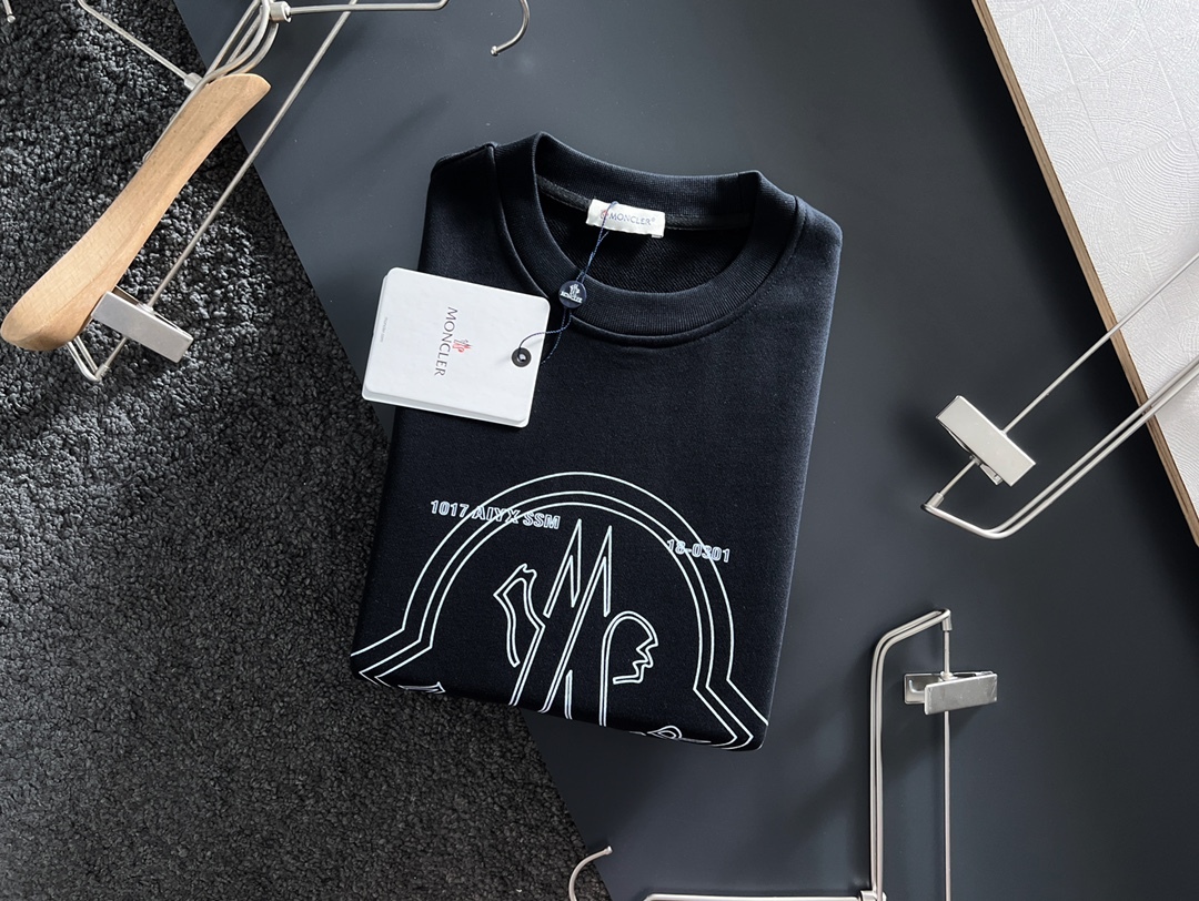【MONCLER】長袖 T シャツ