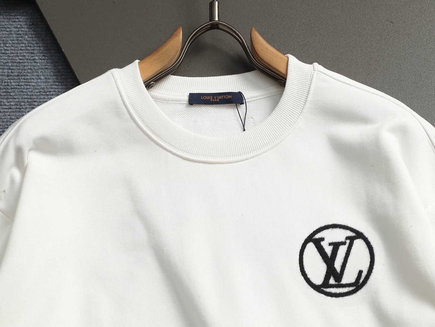 【LOUIS VUITTON】長袖 T シャツ