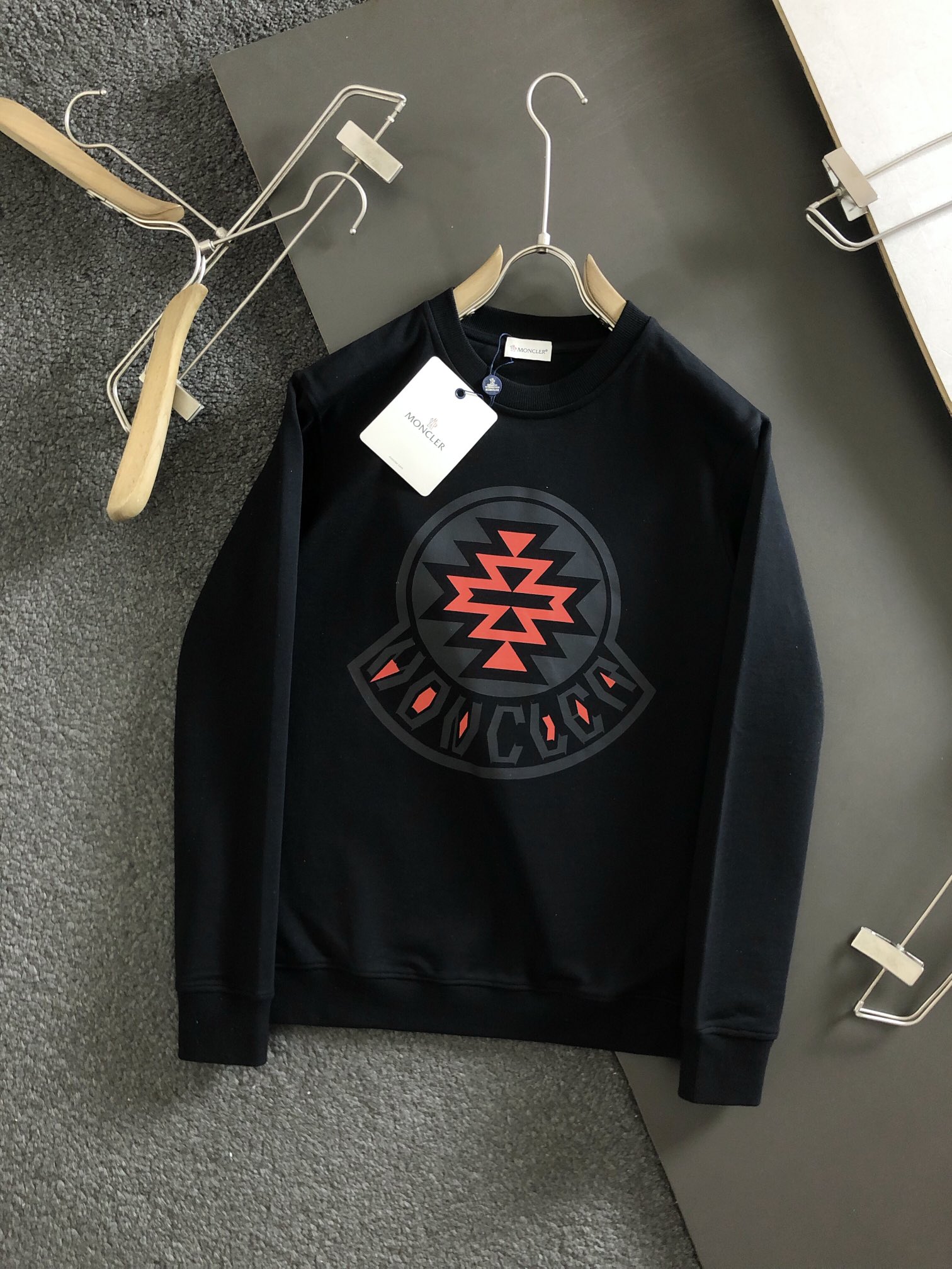 【MONCLER】長袖 T シャツ