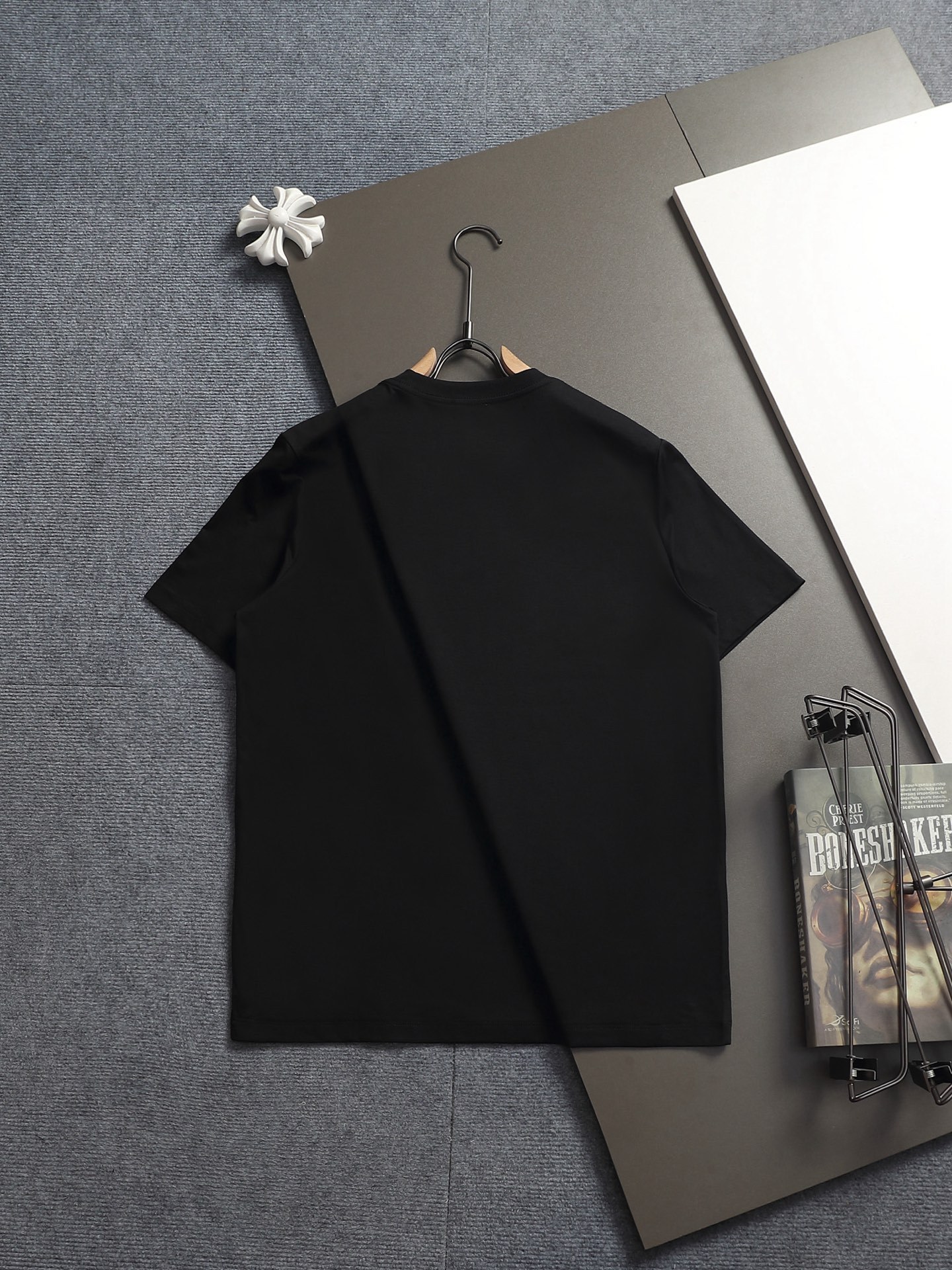 【DIOR】刺繍 半袖 T シャツ
