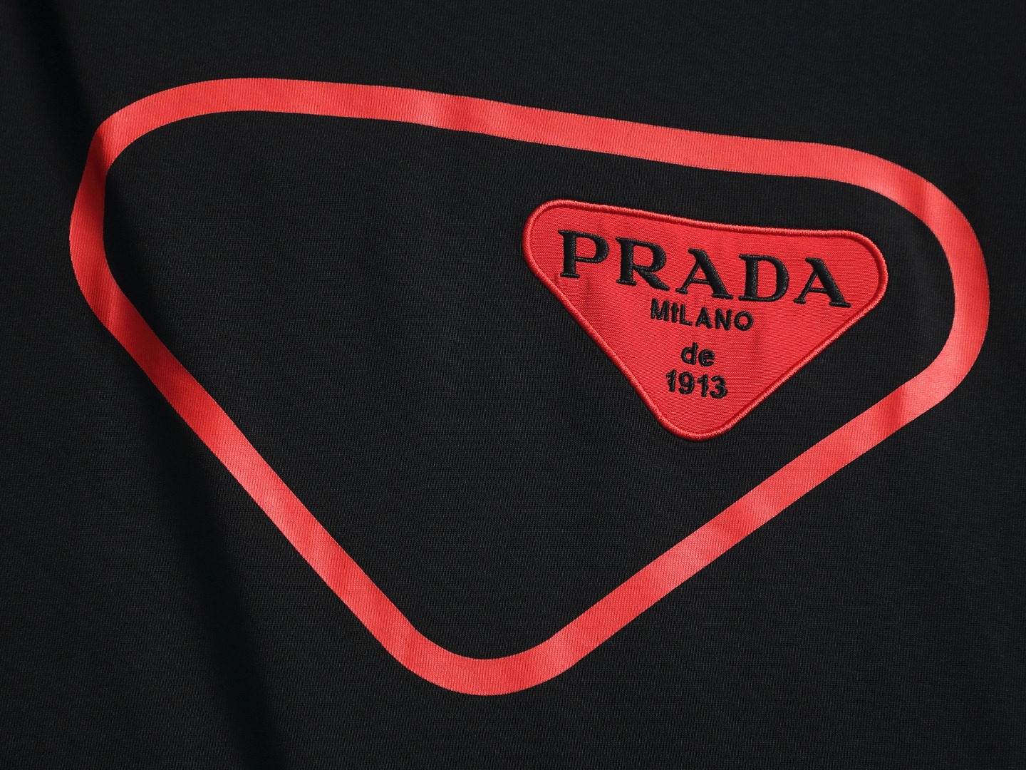 【PRADA】半袖 T シャツ