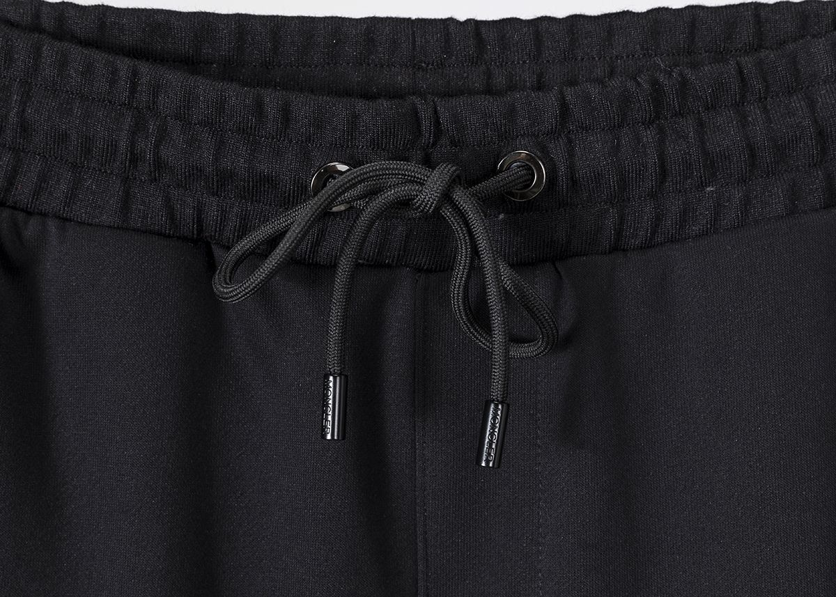 MONCLER モンクレール 上下セット セットアップ ご好評に付き再入荷！