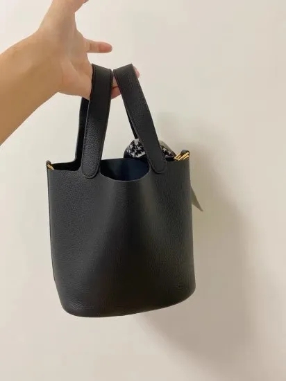 Hermes(エルメス) 限定30個！ひなたまりん様ちぴたん様ご愛用★おまけ付き 本革