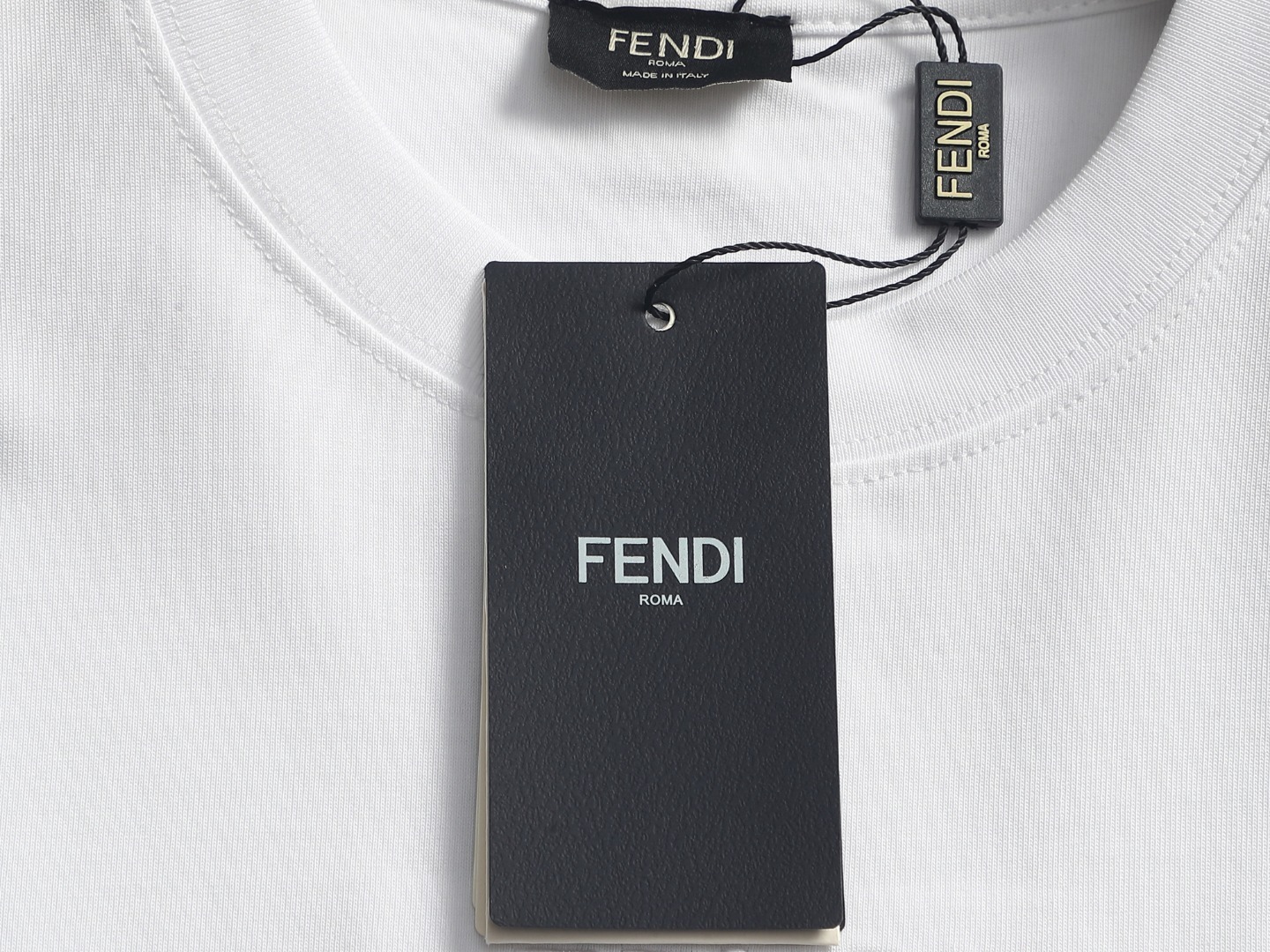 【FENDI】半袖 T シャツ