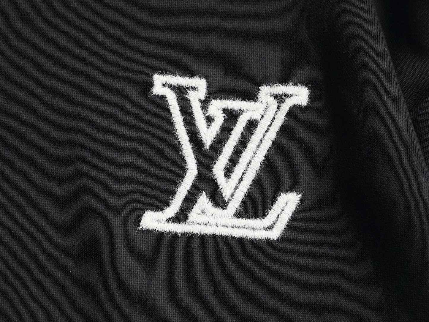 【LOUIS VUITTON】刺繍長袖 T シャツ