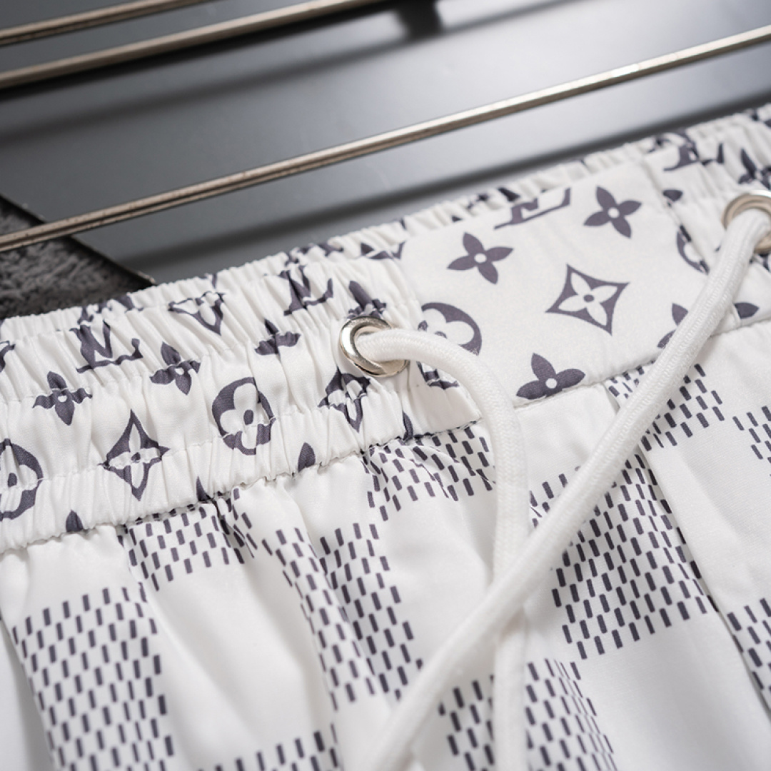 【LOUIS VUITTON】ショートパンツ
