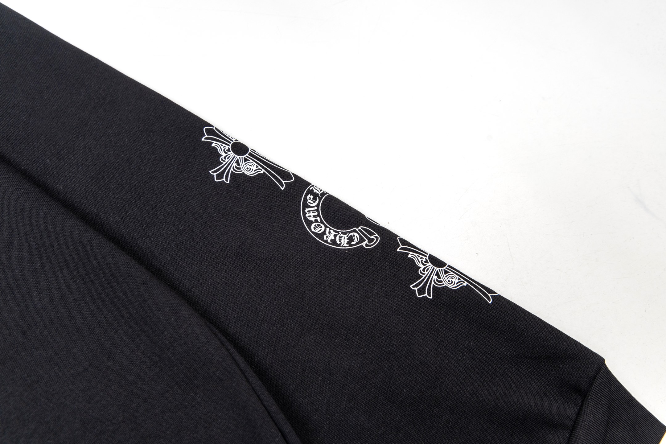 【CHROME HEARTS】プリント 長袖 T シャツ