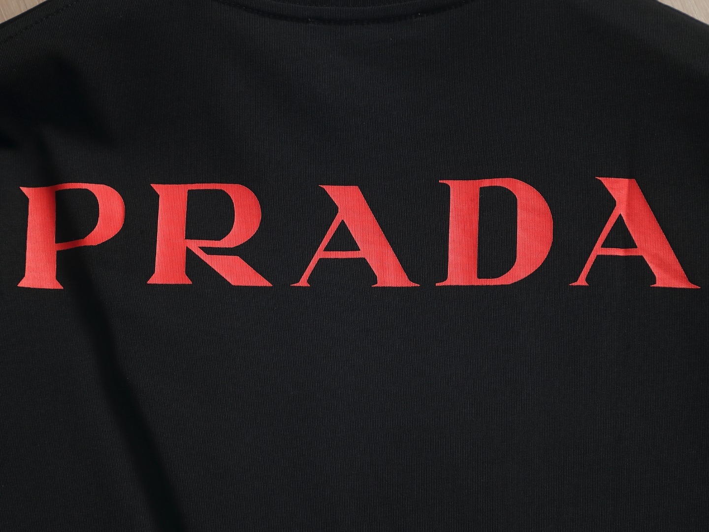 【PRADA】半袖 T シャツ