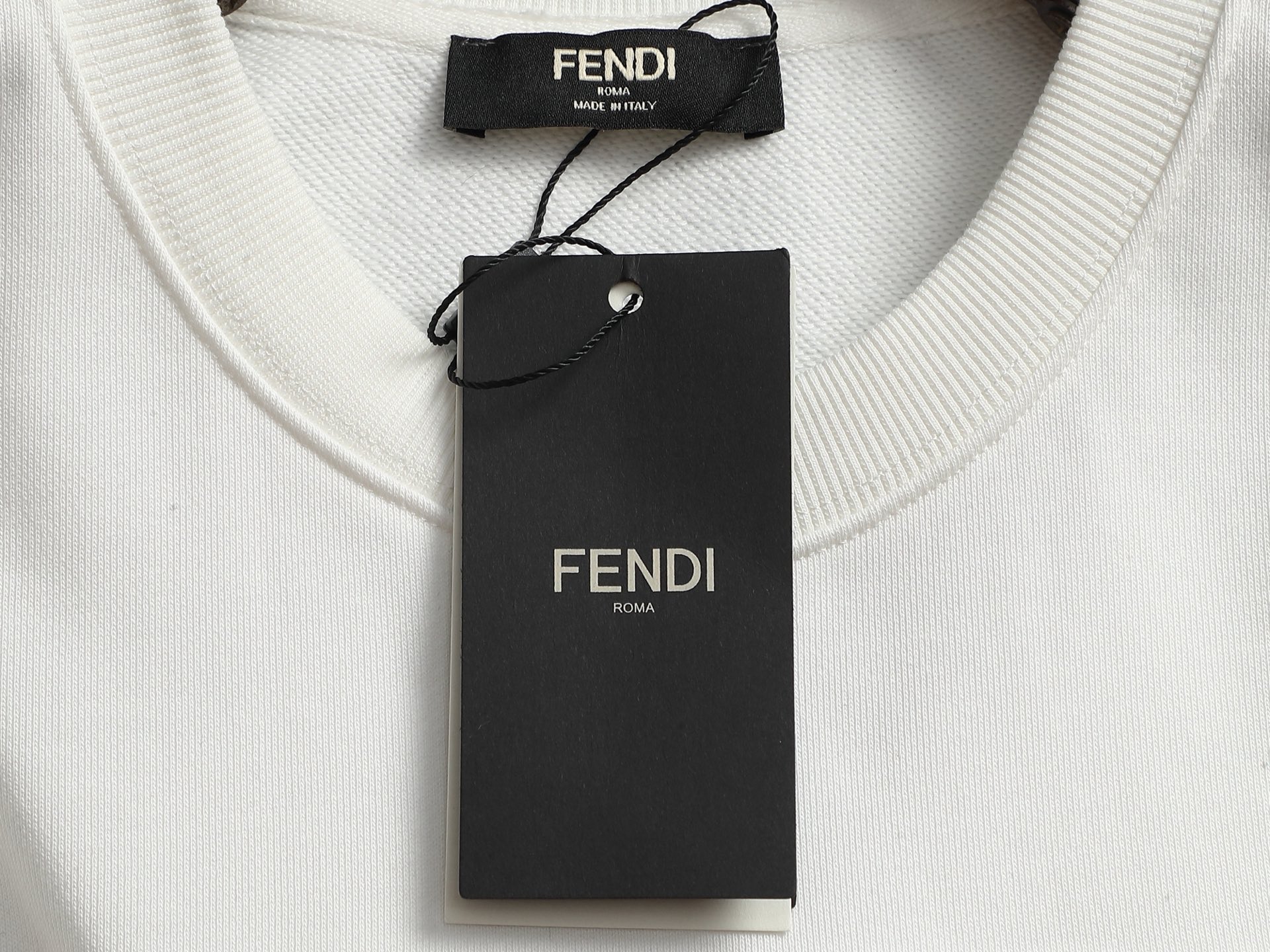 【FENDI】刺繍長袖 T シャツ