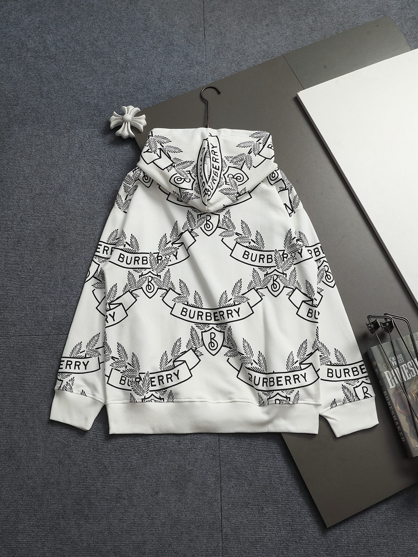 【BURBERRY】バーバリー パーカー