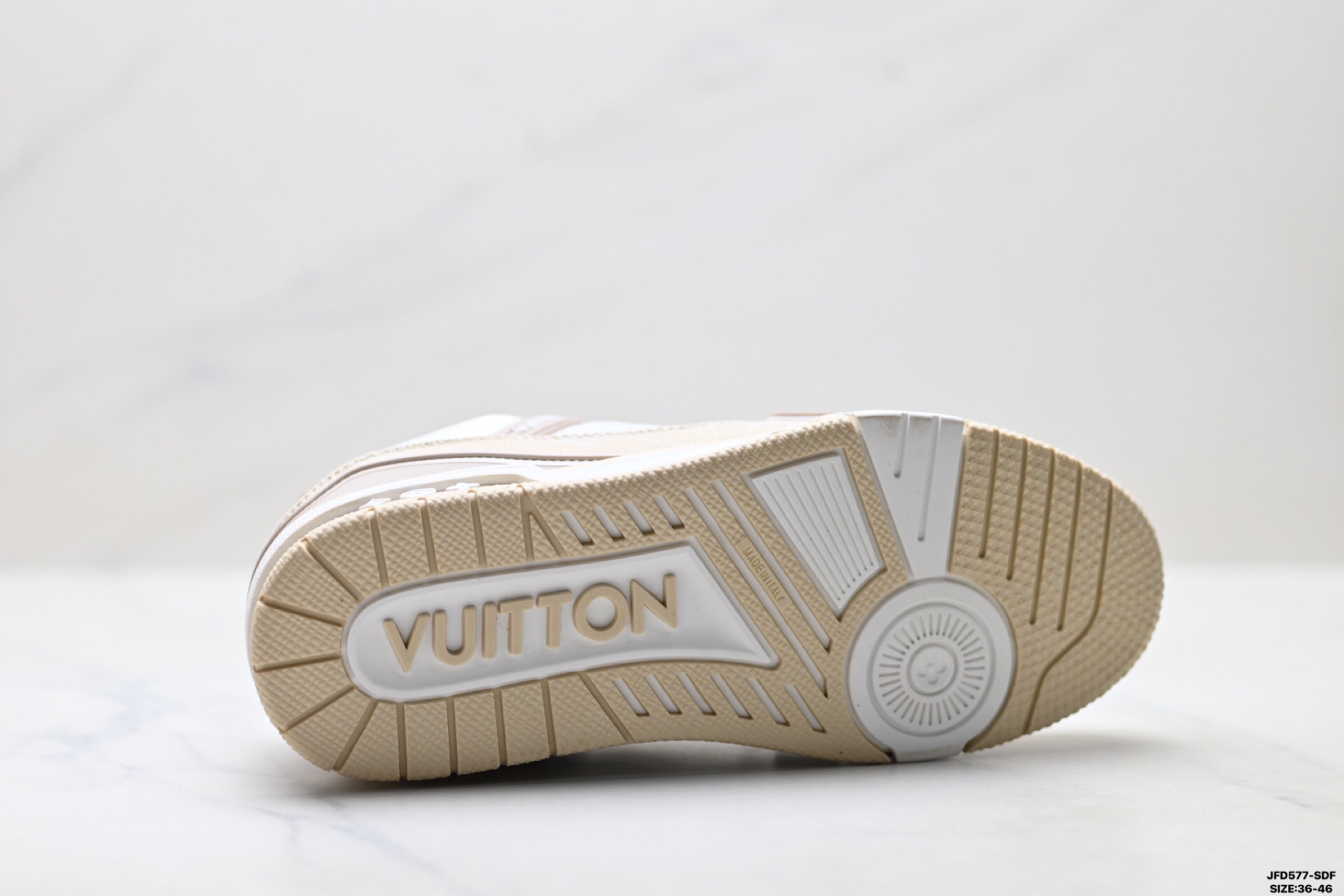 Louis Vuitton Trainer Sneaker Low スニーカー