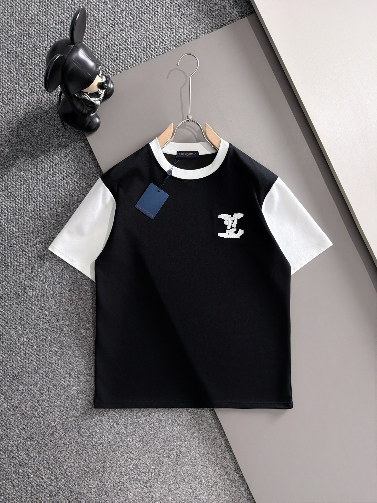 【LOUIS VUITTON】半袖T シャツショートパンツ セットアップ