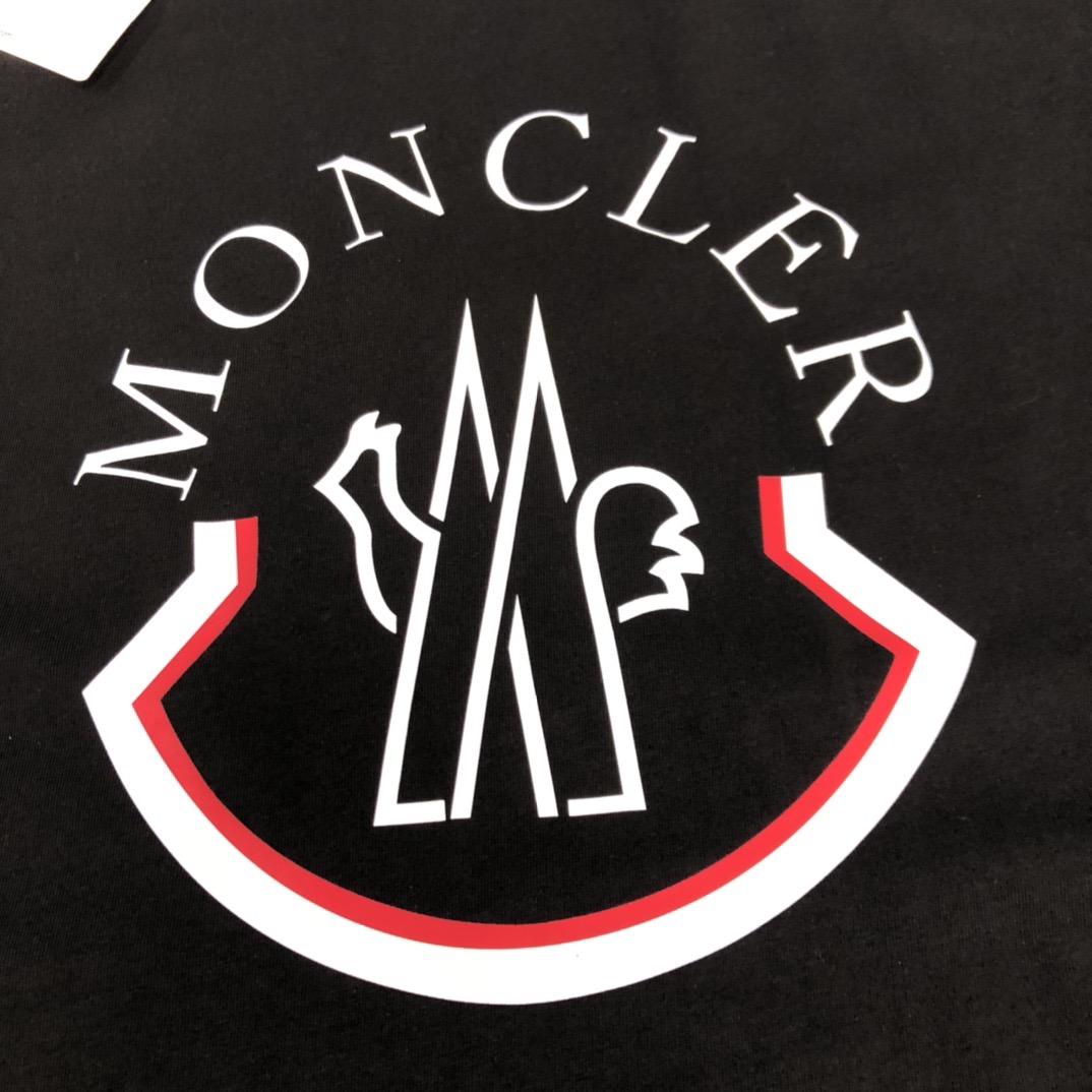 【MONCLER】長袖 T シャツ