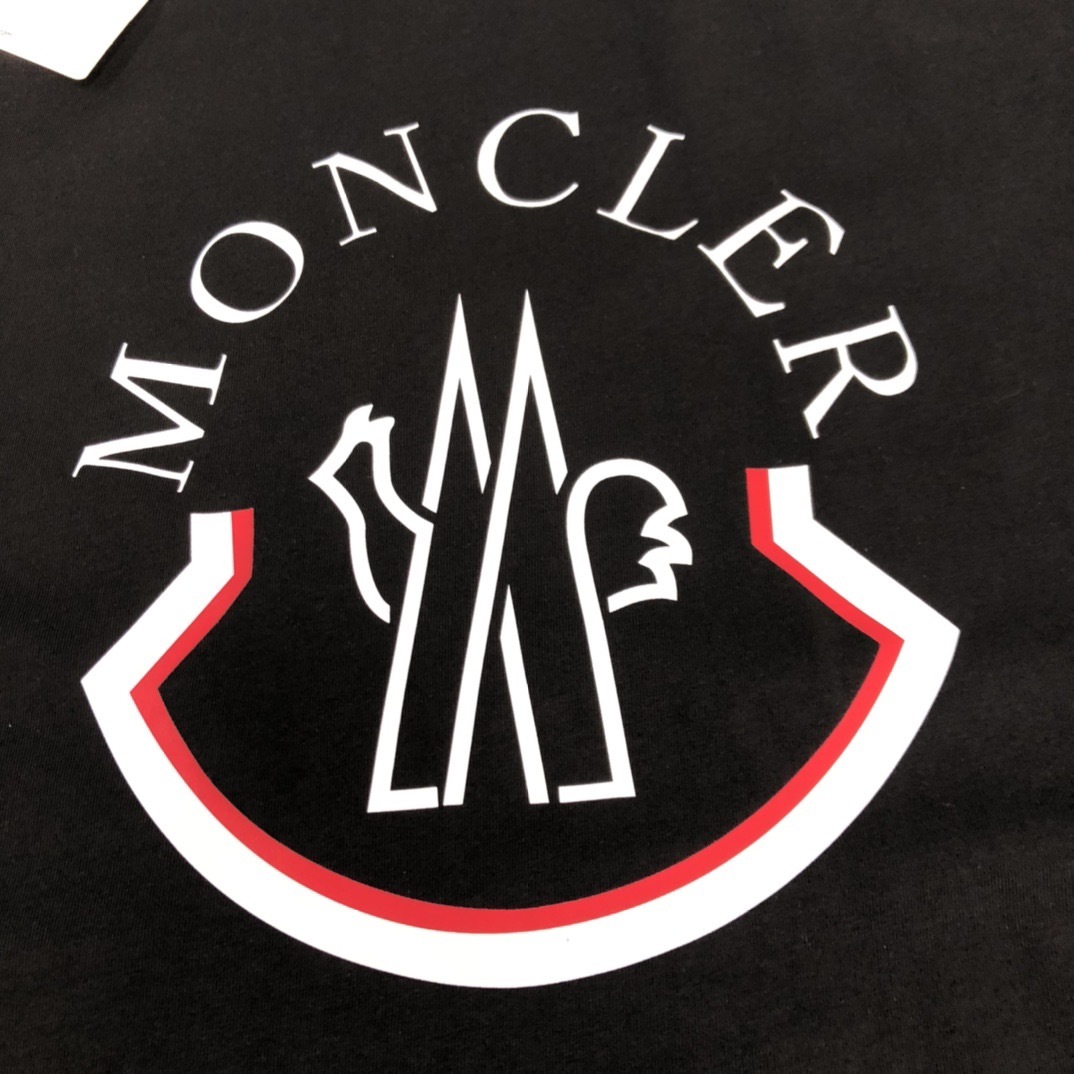 【MONCLER】長袖 T シャツ