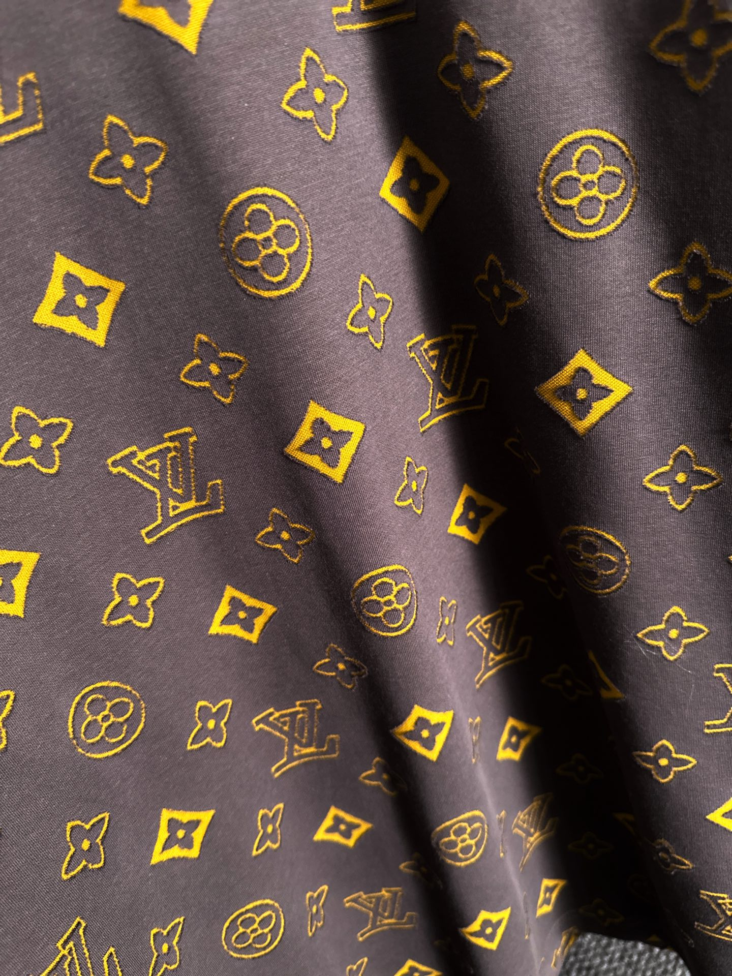 【LOUIS VUITTON】半袖T シャツショートパンツ セットアップ