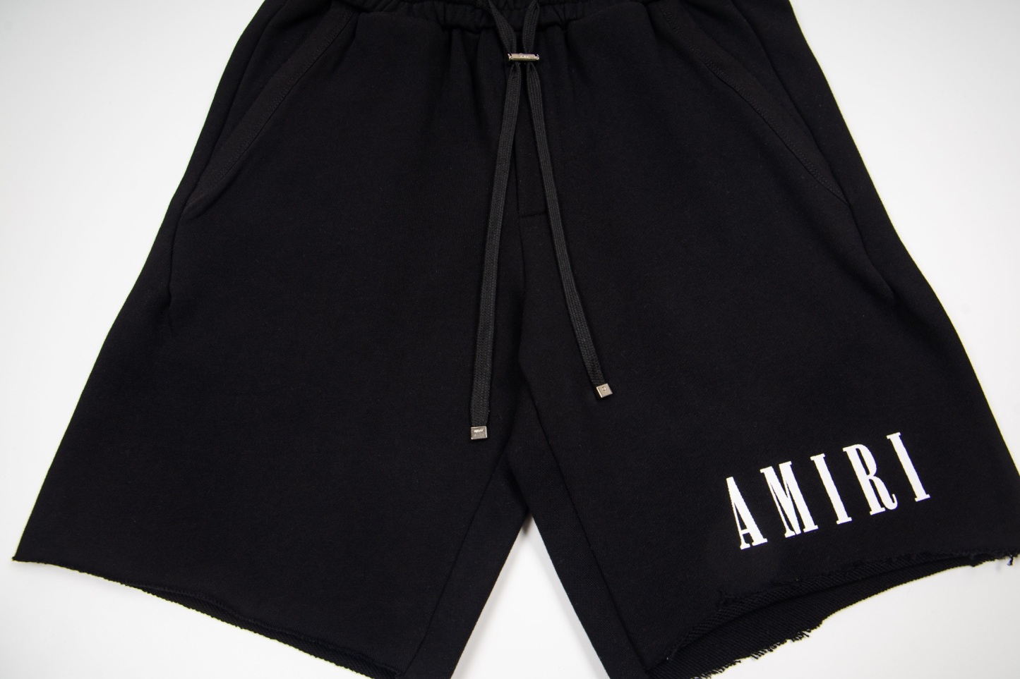 【AMIRI】ショートパンツ