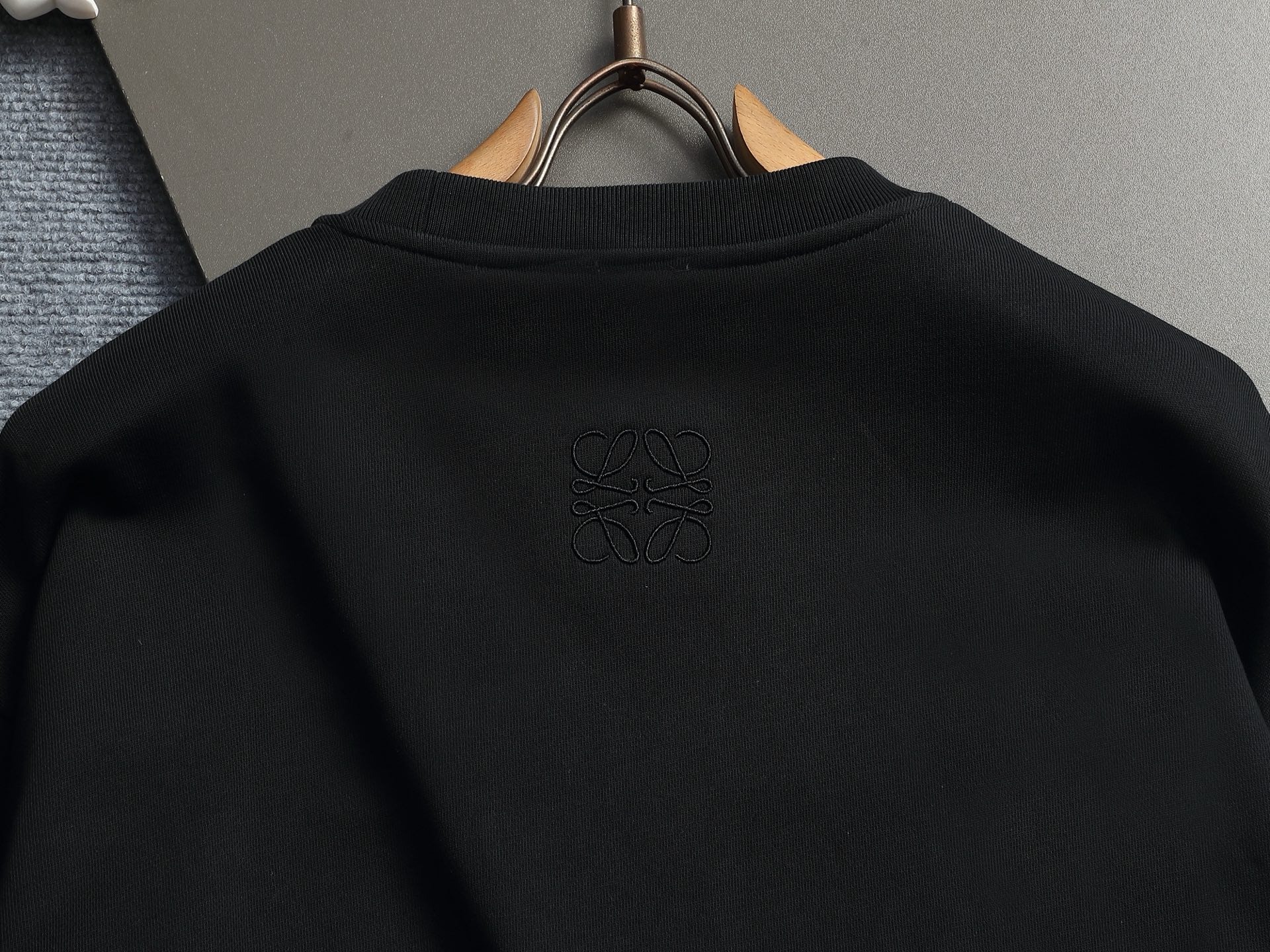 【LOEWE】刺繍長袖 T シャツ