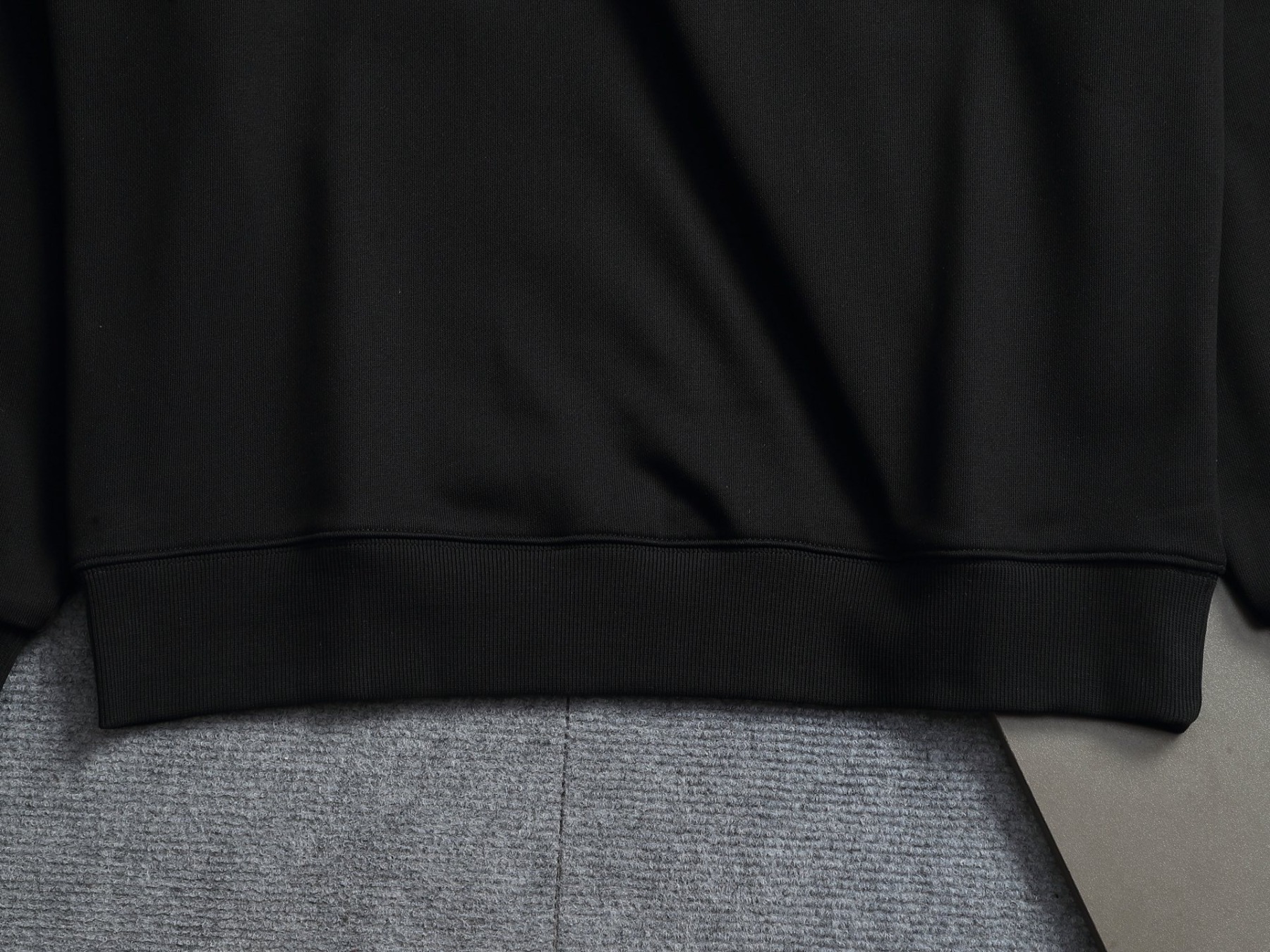 【LOUIS VUITTON】刺繍長袖 T シャツ