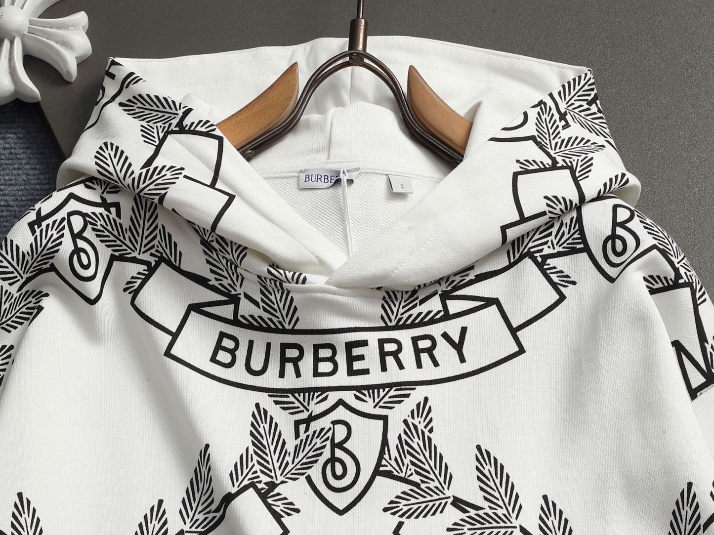 【BURBERRY】バーバリー パーカー