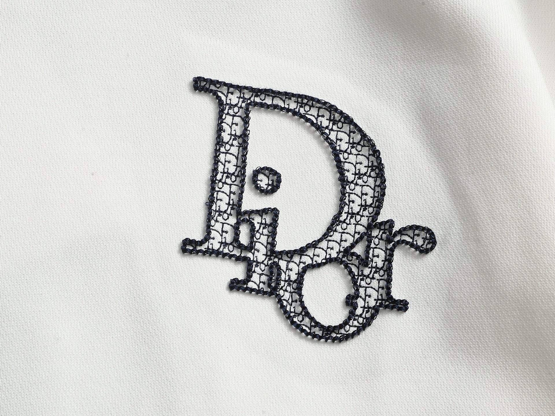 【DIOR】刺繍長袖 T シャツ