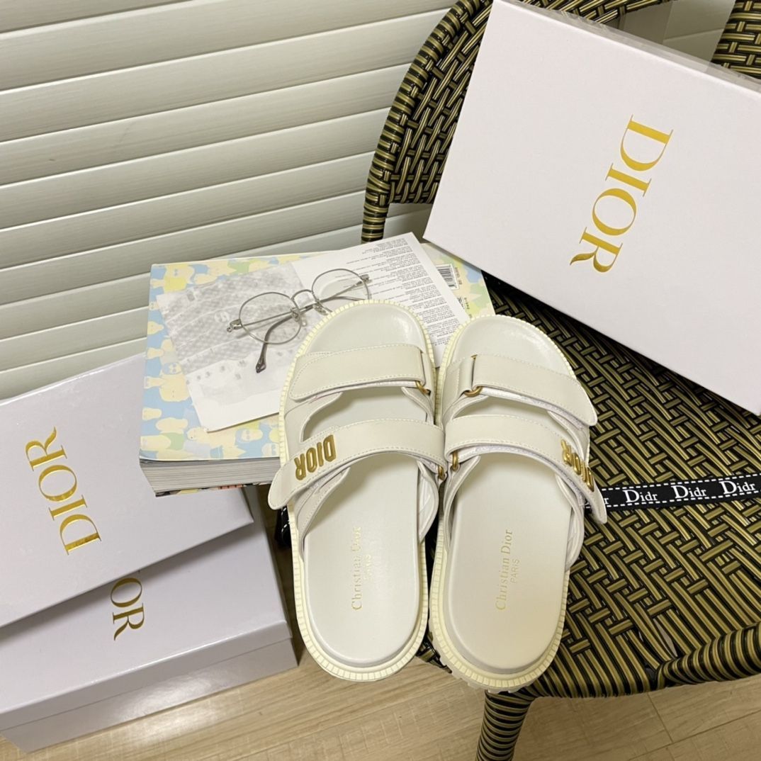 【Dior】Dioract Slide サンダル ロゴ 主役級の足元 Lambskin