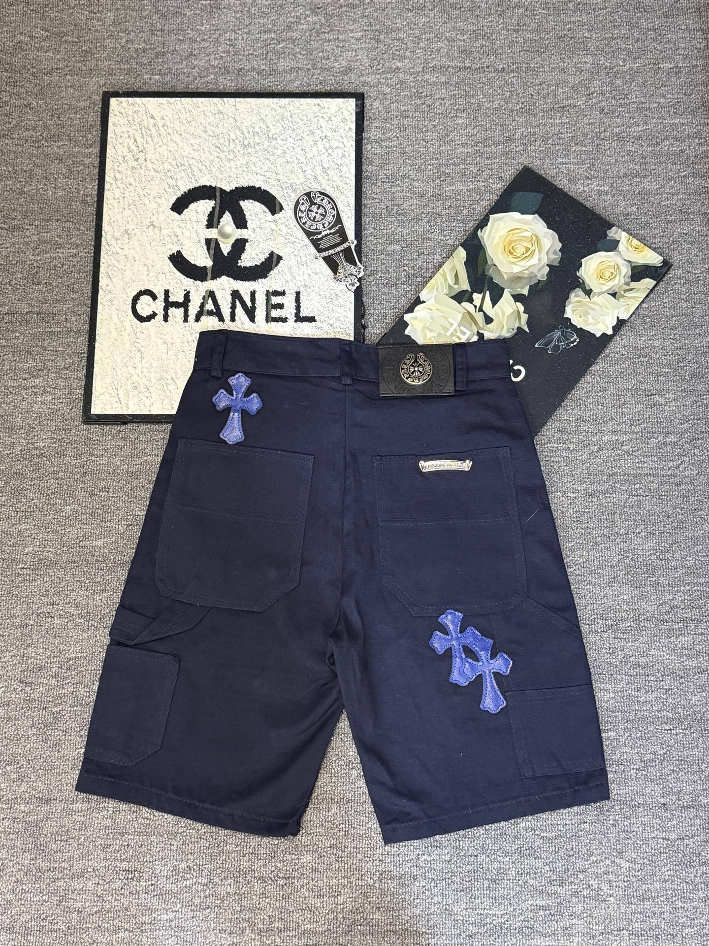 【CHROME HEARTS】ショートパンツ