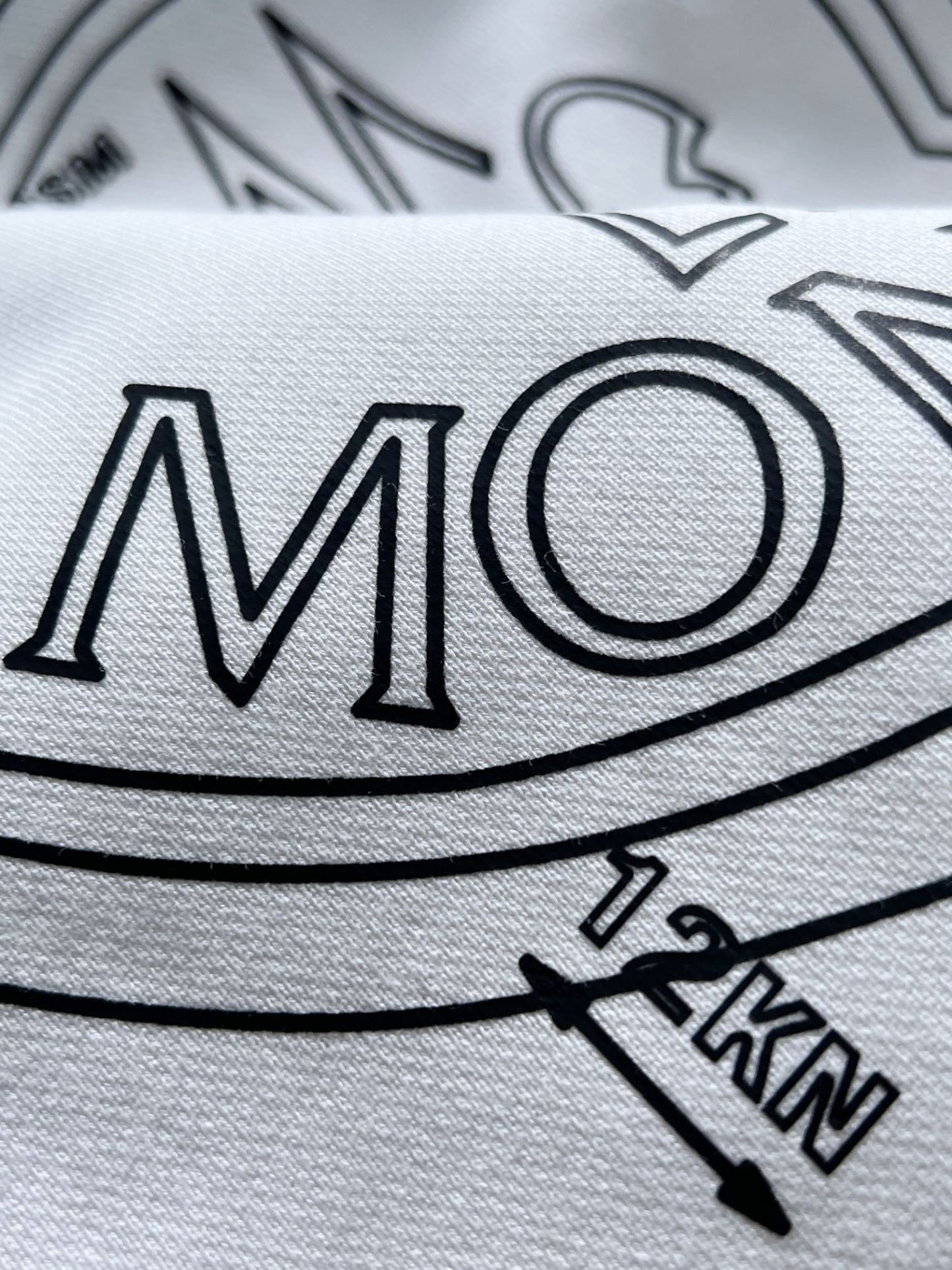 【MONCLER】長袖 T シャツ