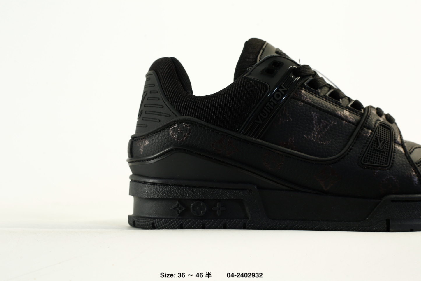 LOUIS VUITTON TRAINER ローカットスニーカー