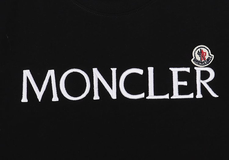 【Moncler 】（モンクレール）男女兼用、ご好評に付き再入荷！