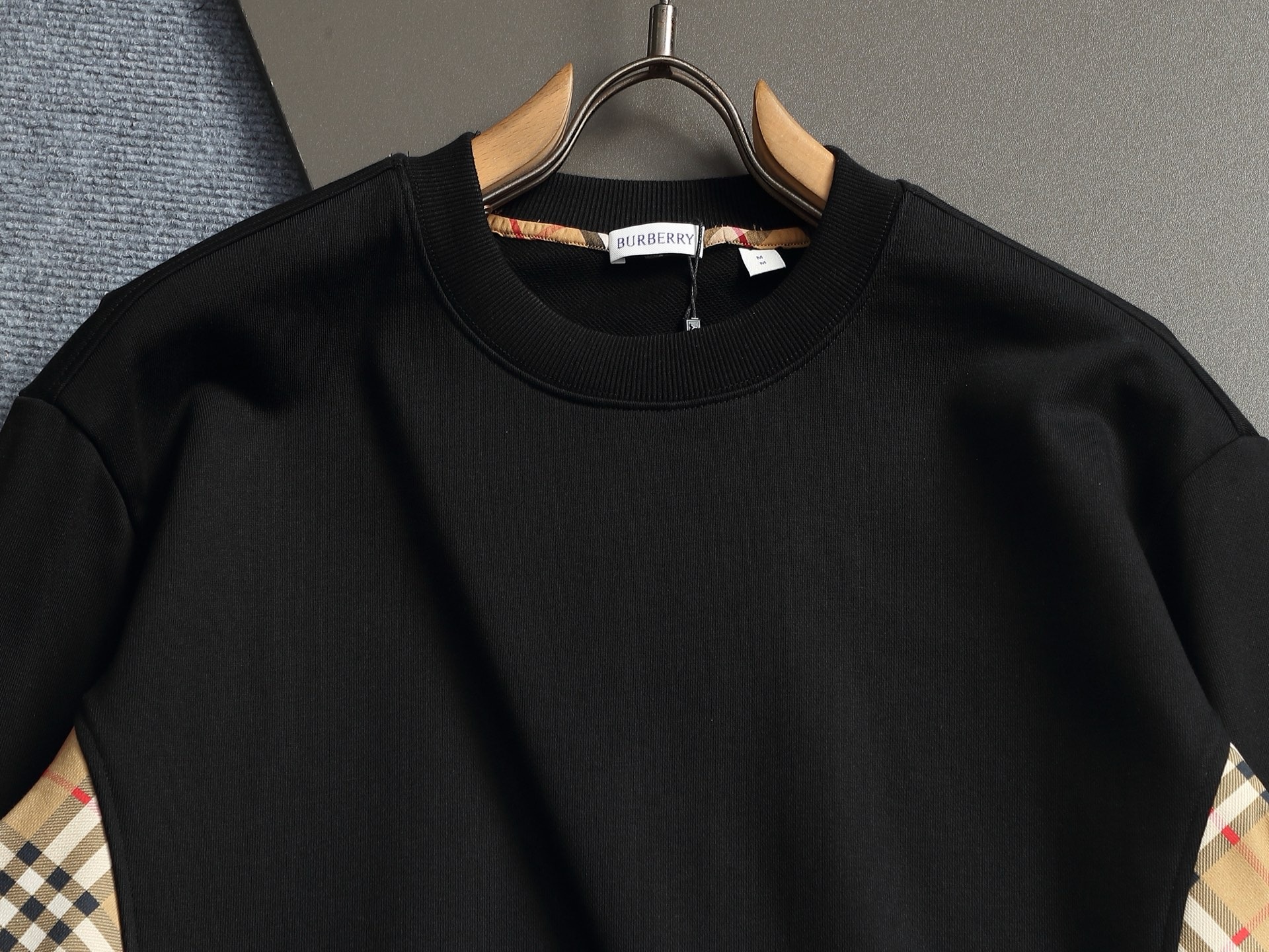 【BURBERRY】長袖 T シャツ