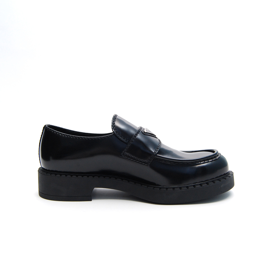 PRADA プラダ トライアングルロゴ レザーローファー レディース ブラック