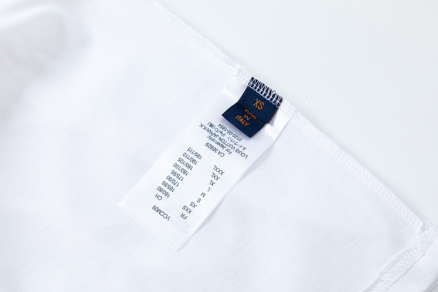 【LOUIS VUITTON】半袖 T シャツ