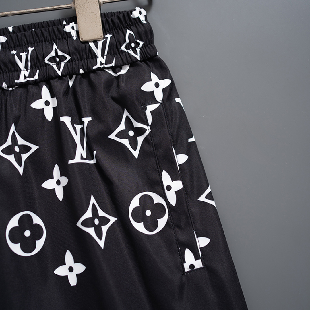 【LOUIS VUITTON】ショートパンツ