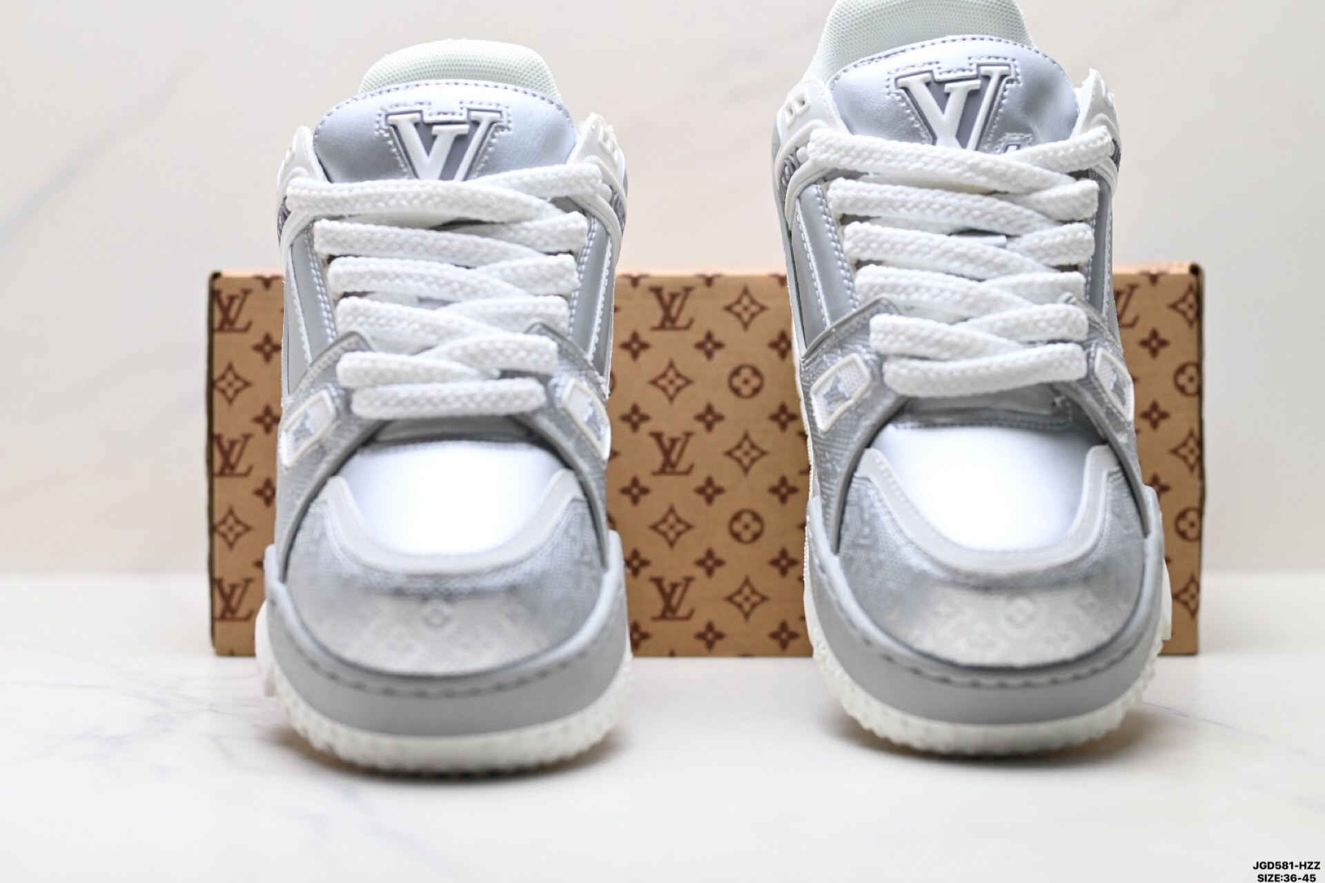Louis Vuitton Trainer Maxi プラットフォームスニーカー