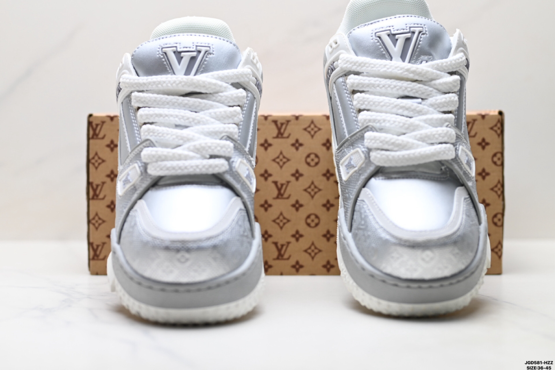 Louis Vuitton Trainer Maxi プラットフォームスニーカー