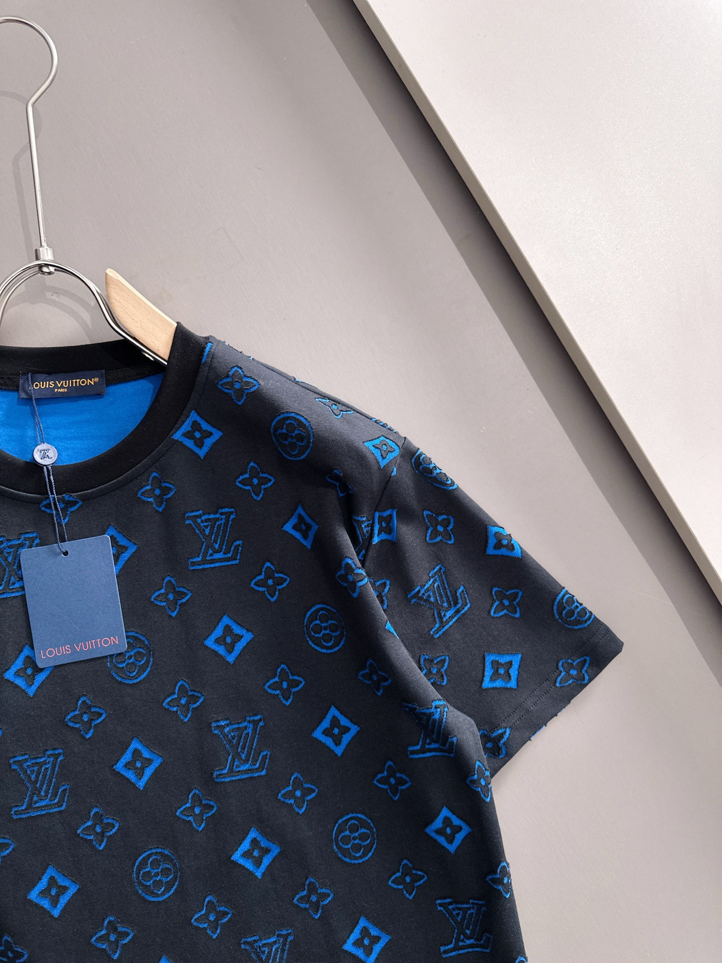 【LOUIS VUITTON】半袖T シャツショートパンツ セットアップ