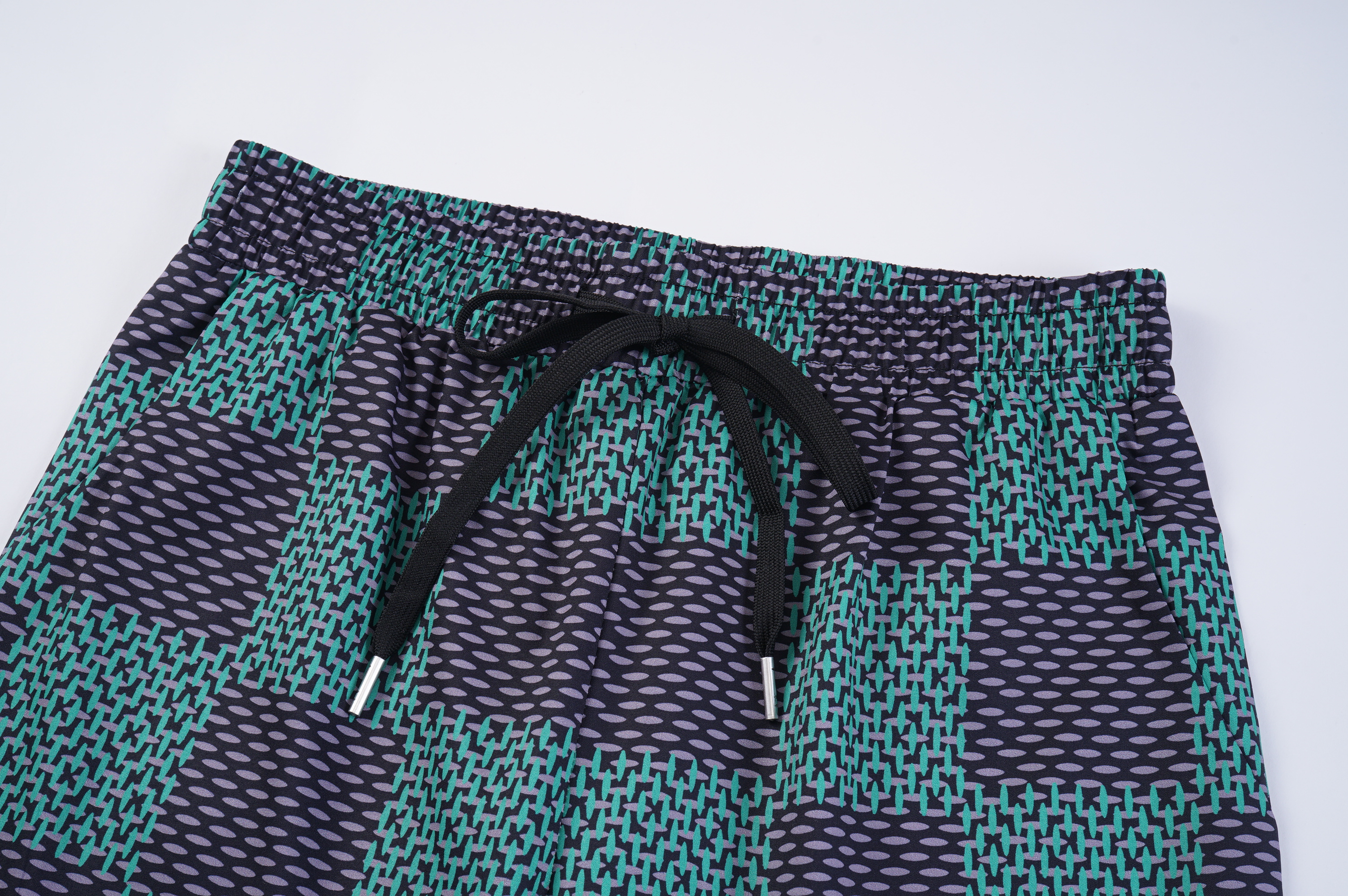 【LOUIS VUITTON】半袖T シャツショートパンツ セットアップ