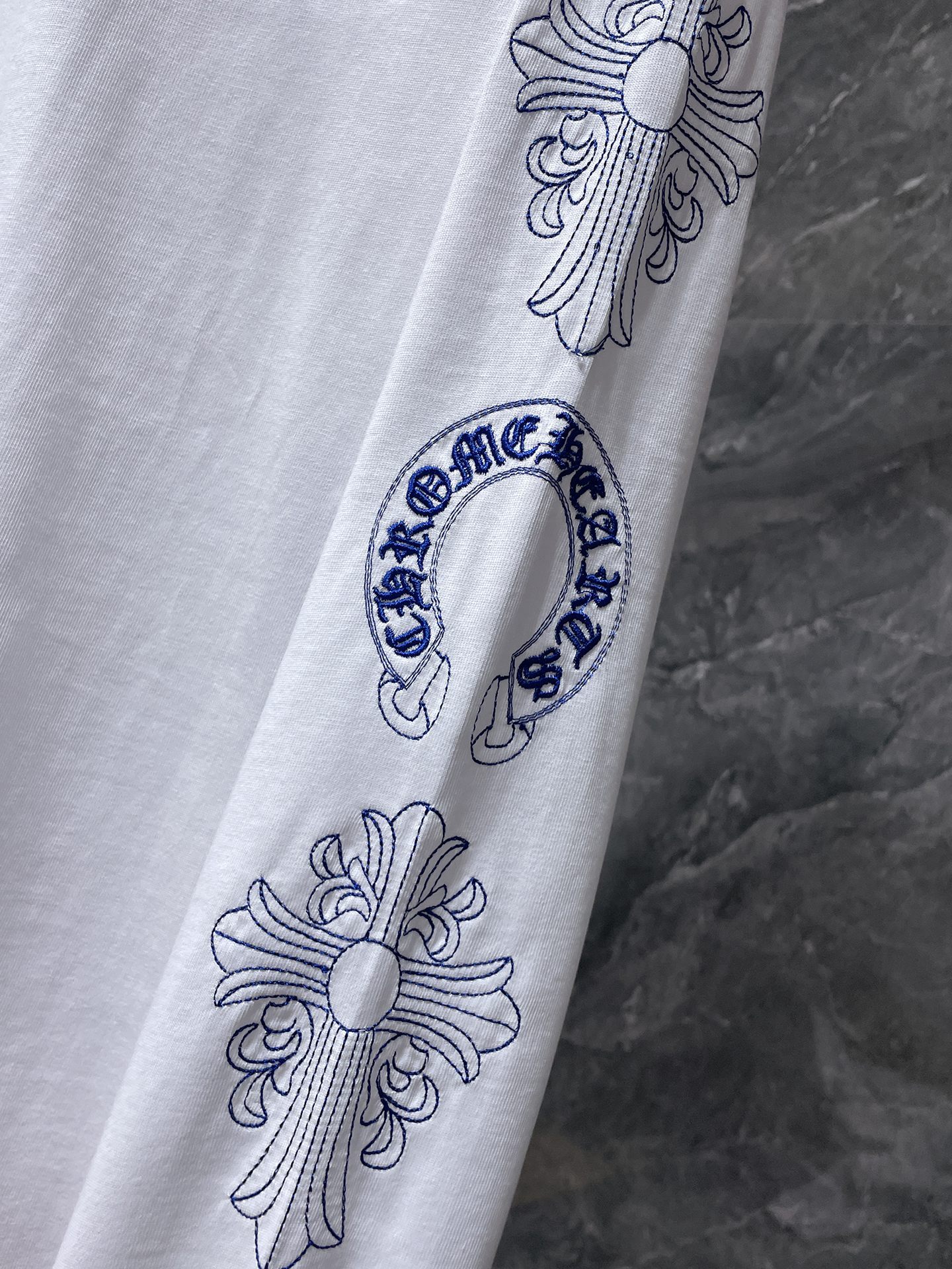 【CHROME HEARTS】長袖 T シャツ