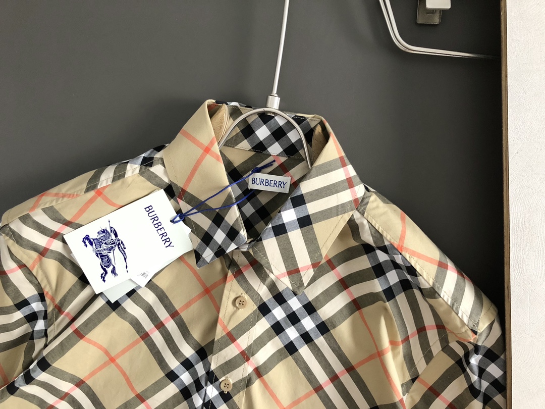 【BURBERRY】長袖シャツ