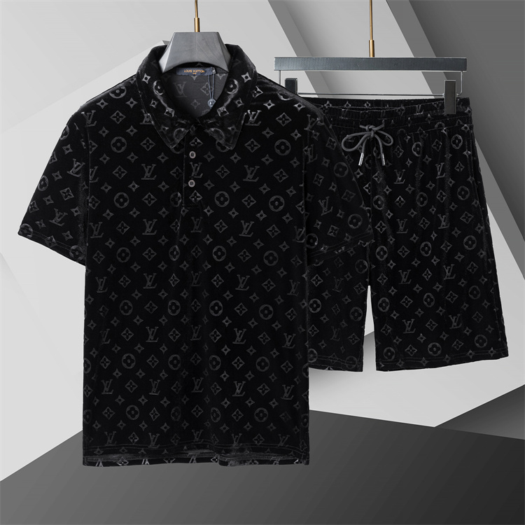 【LOUIS VUITTON】半袖T シャツショートパンツ セットアップ