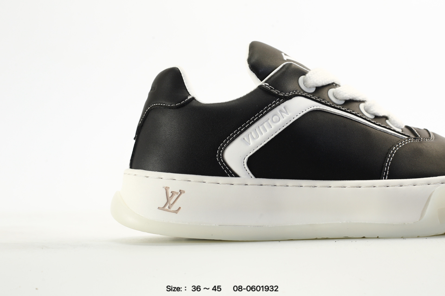 Louis Vuitton Tilted スエードレザーのスニーカー