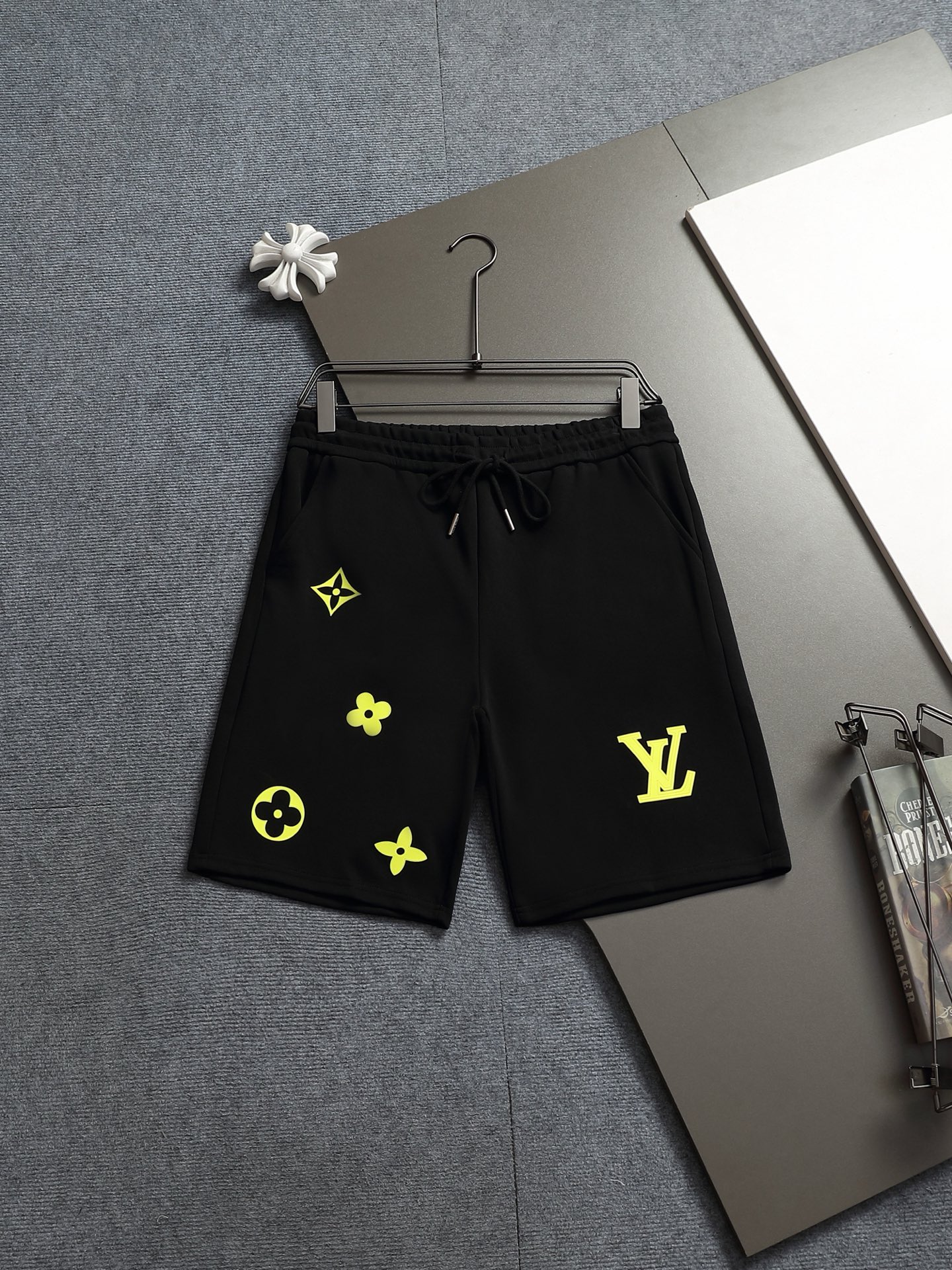 【LOUIS VUITTON】ショートパンツ