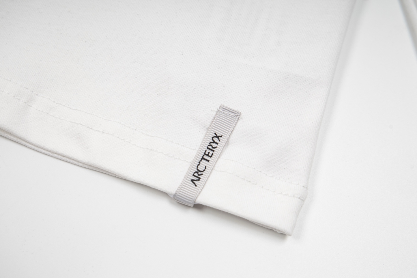【ARC'TERYX】長袖 T シャツ