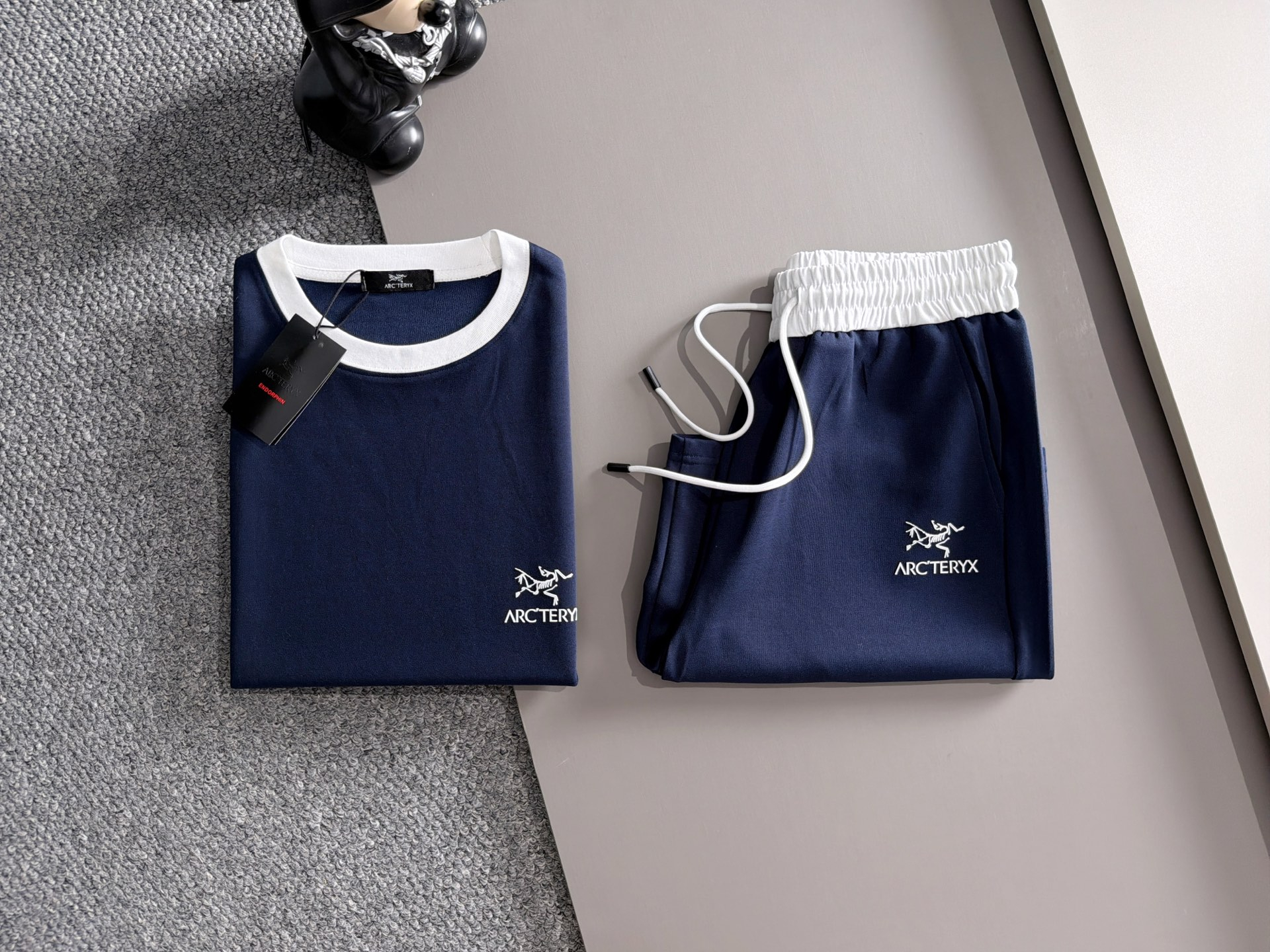 【ARC'TERYX】半袖T シャツショートパンツ セットアップ