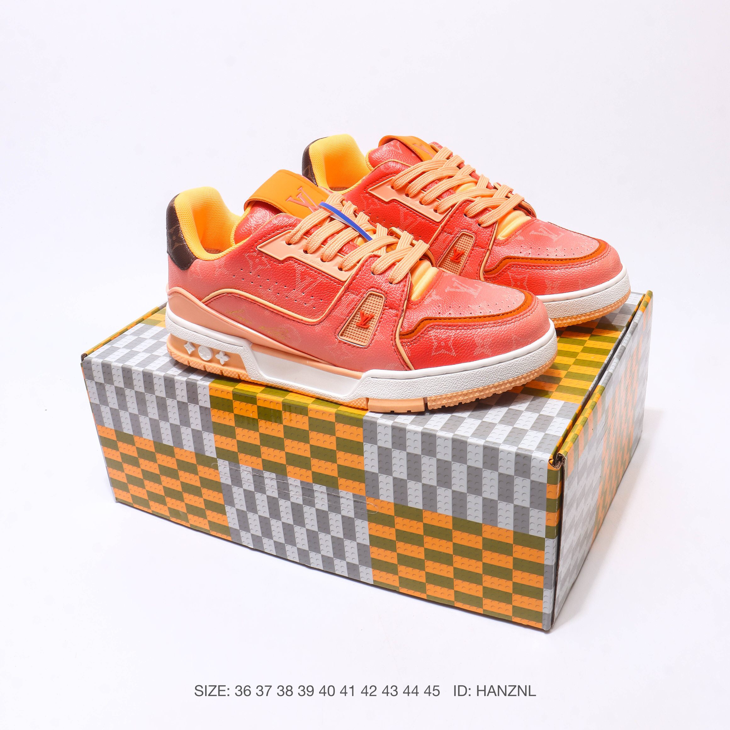 LOUIS VUITTON Arch light Sneakers レザースニーカー